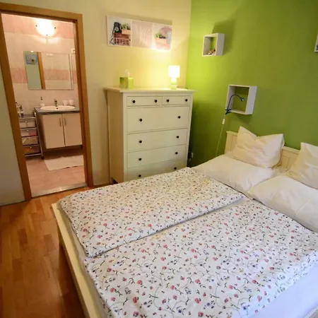 Downtown Garden Isle In Urban Style-free Parking Apartman Budapest