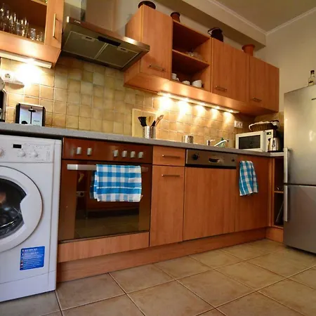 Downtown Garden Isle In Urban Style-free Parking *