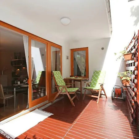 Διαμέρισμα Downtown Garden Isle In Urban Style-free Parking